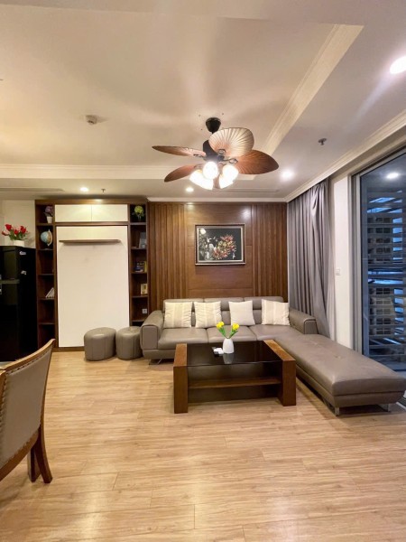 Tôi cần cho thuê ngắn hạn, hoặc dài dạn căn hộ Park 9 chung cư Times city