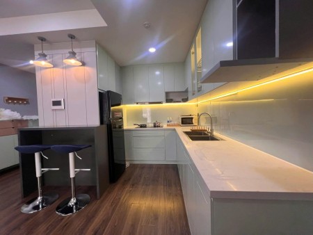Chung cư The Flemington (Quận 11) căn hộ 96m2- 3 phòng ngủ giá 22tr/tháng.