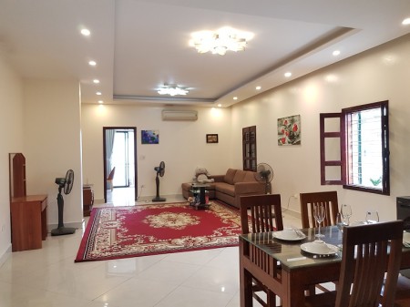 Giảm giá sâu căn hộ 3PN rộng 140m2 tại Nghi Tàm, giá chỉ 13 triệu