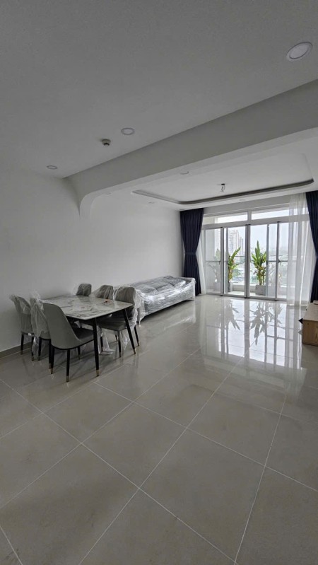 Cho thuê nhanh căn hộ Riverside Residence Phú Mỹ Hưng (Quận 7), 98m2 , 3PN, giá tốt :20 triệu