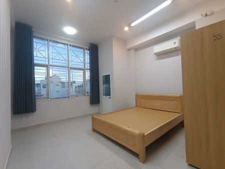 Căn Hộ 2PN 70m2 Mặt Tiền Cộng Hòa Đối Diện Sân Bay Gần Etown