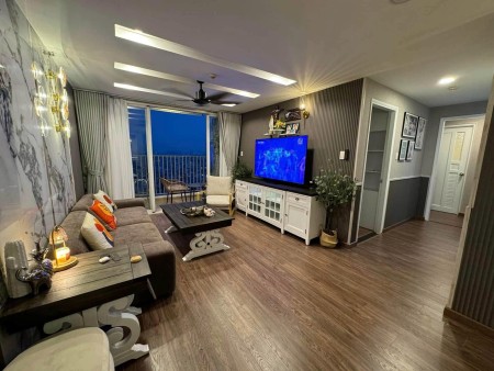 Xi grand Court-Q.10 Căn góc 2 Ban Công 3PN, 98m2, Sẵn nội thất giá 22,5 tr/th