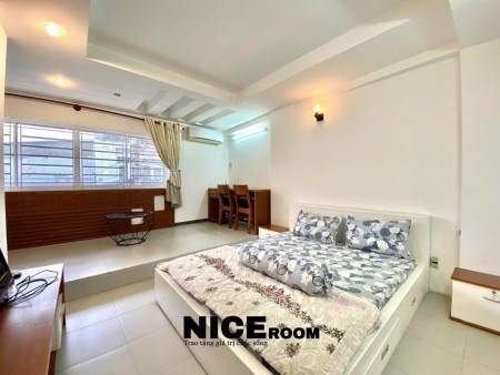 Thuê ngay căn hộ 1pn 50m2 tại Bình Thạnh, full nội thất, cửa sổ lớn thoáng gần chợ Bà Chiểu, Q1, Q3