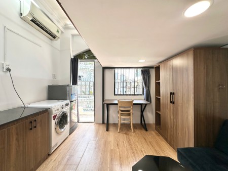 Cho thuê căn hộ dịch vụ Nguyễn Văn Thương DT 40m², 1PN, có ban công, gần HUTECH, chỉ 6,7 triệu/tháng