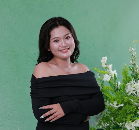 Hoàng Nguyễn Y Hằng