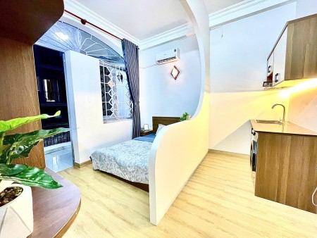 CHO THUÊ CĂN HỘ 1PN BAN CÔNG RỘNG, BẾP TÁCH RIÊNG, MÁY GIẶT RIÊNG GẦN SÂN BAY TÂN SÂN NHẤT
