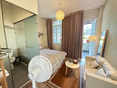 Căn Hộ 1 Phòng Ngủ Có Ban Công Gần Hàng Xanh – Điện Biên Phủ, Bình Thạnh 0702422861