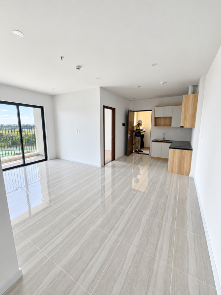Tìm đâu ra căn hộ 2PN, DT 55m², mới 100% giá chỉ 5,7 triệu? Bcons Avenue đang có sẵn!