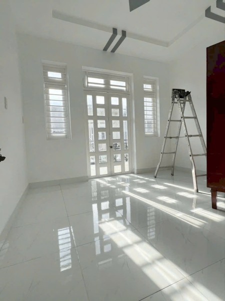 Cho thuê nhà hẻm Nguyễn Sỹ Sách, Tân Sơn - 1 trệt 2 lầu, 3PN. Giá: 14tr/tháng!