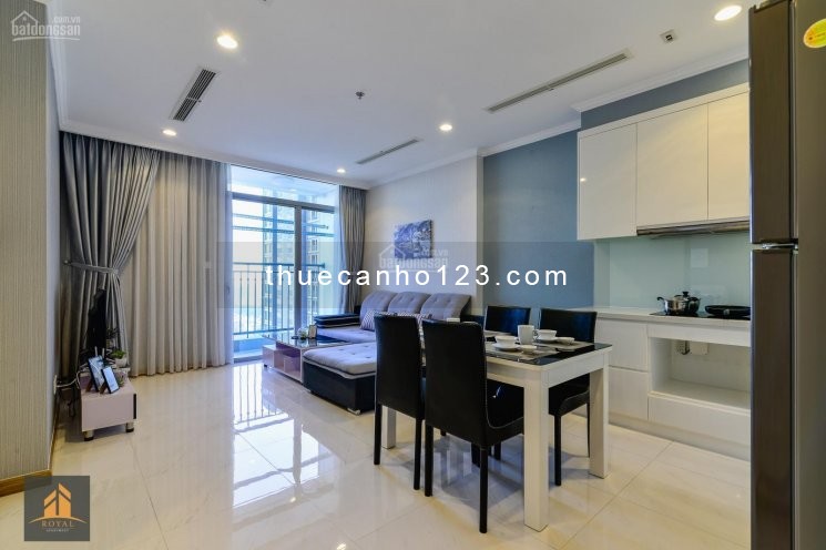 Cho thuê căn hộ Vinhomes tầng cao, dt 88m2, 2 PN, giá 25 triệu/tháng