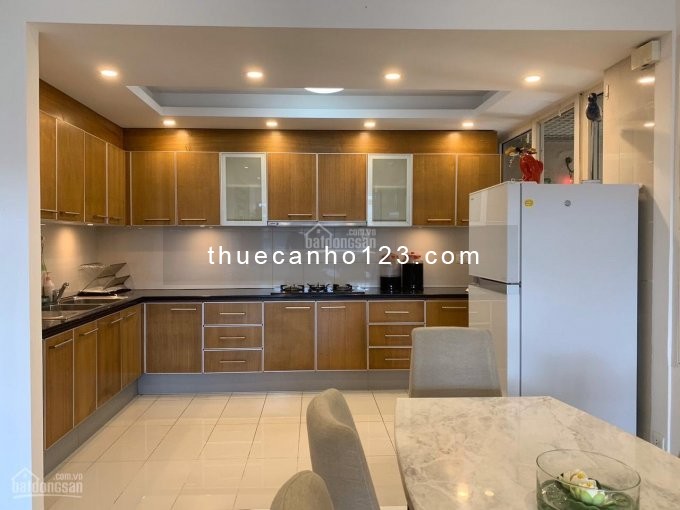 Chung cư Saigon Pearl cần cho thuê căn hộ rộng 140m2, giá 32.5 triệu/tháng