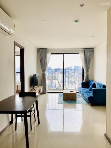 Cần cho thuê căn hộ rộng 70m2, 2 PN, tầng cao, cc Melody Residence, giá 10 triệu/tháng