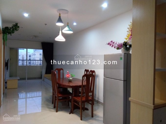 Tân Hương Tower cho thuê căn hộ rộng 80m2, 2 PN, giá 8.5 triệu/tháng, LHCC
