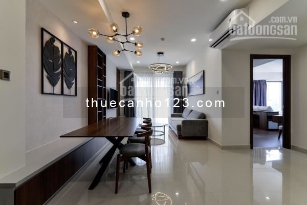 Cho thuê căn hộ tầng cao view Quận 1, Quận 2, dt 86m2, 2 PN, cc Saigon Royal, giá 25 triệu/tháng