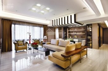 Căn hộ rộng 70m2, 2 PN, có nội thất cần cho thuê giá 16 triệu/tháng, cc Xi Grand Court