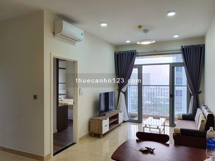 Cho thuê căn hộ Luxgarden 2pn đầy đủ nội thất, căn góc view toàn cảnh sông Sài Gòn mát mẽ.
