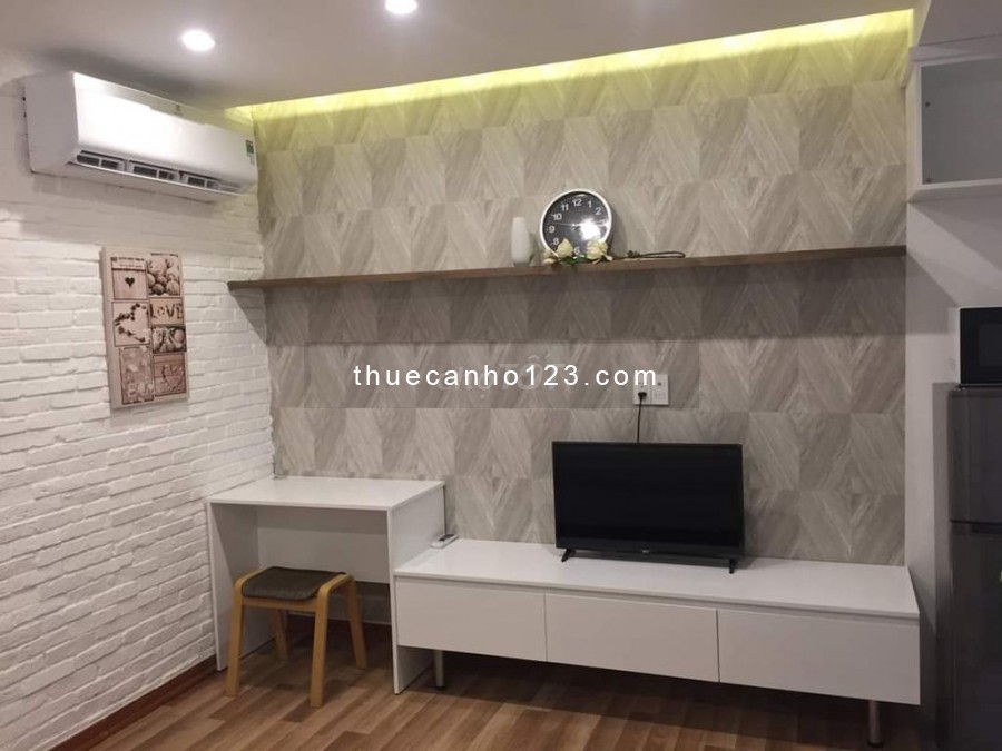 Cho thuê căn hộ siêu đẹp giá rẻ tại Phú Nhuận trong dự án Orchard Garden, 1PN đủ nội thất