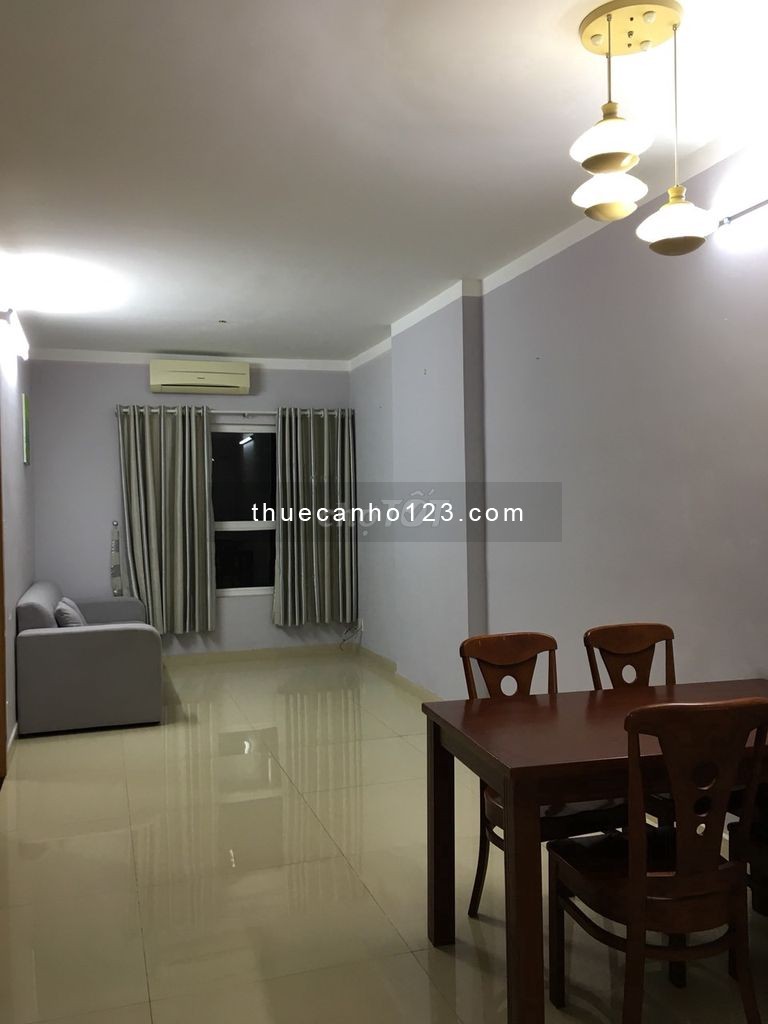 Cho thuê căn hộ chung cư cao cấp ngay mặt tiền đường Nguyễn Xí Bình Thạnh. 73m2, 2PN, 2WC