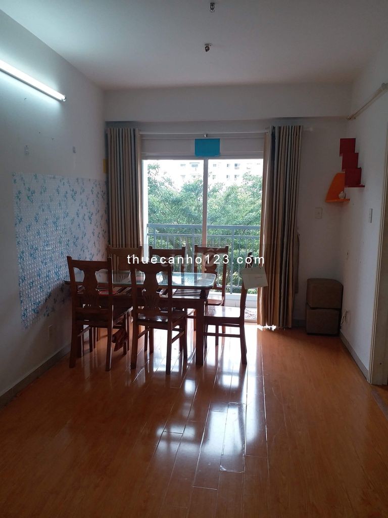 Cho thuê căn hộ Ehome 3 tại Bình Tân hướng khuôn viên cây xanh mát mẽ, giá thuê mềm dẽo.