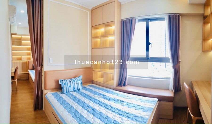 Cho thuê căn hộ Saigon South Residences 3 phòng ngủ giá tốt