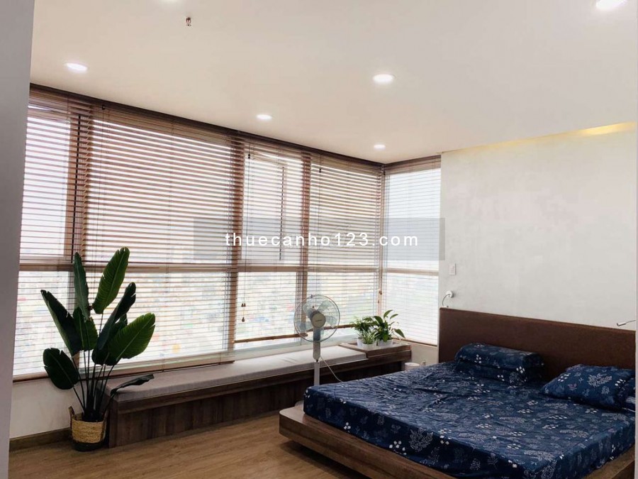 Cho thuê căn hộ The Prince Phú Nhuận 3 phòng ngủ / 3WC góc, diện tích 150m2 cực hiếm - full nt cao cấp - 30tr/tháng