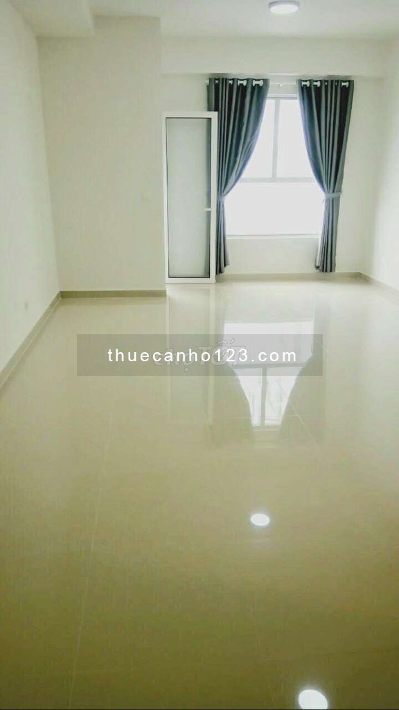Cho thuê căn hộ Officetel 38m2 tại chung cư Sunrise City View trên đường Nguyễn Hữu Thọ Quận 7