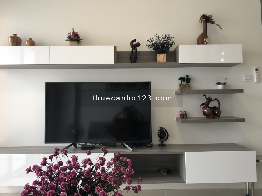 Cho thuê 2 phòng ngủ 75m2_The Sun Avenue_nội thất đầy đủ 15tr bao phí LH 0986 225 022