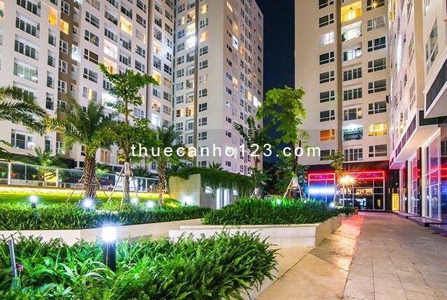 Cho thuê căn hộ Sky Center, Phổ Quang, 3 phòng ngủ, nội thất cơ bản, tầng cao #18Tr