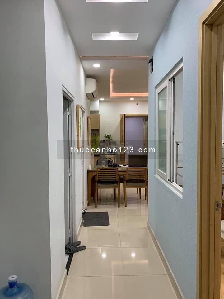 Cho thuê căn hộ tại dự án chung cư cao cấp tại Quận Tân Phú, 80m2, 2PN dự án Oriental Plaza