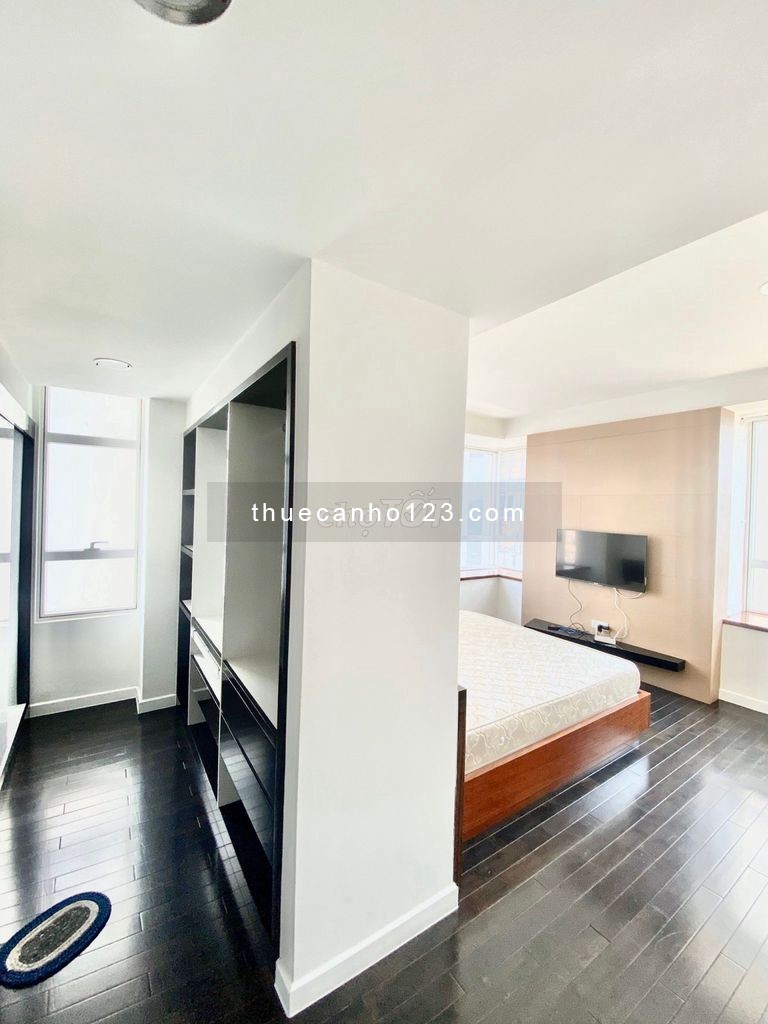 Cho thuê căn hộ chung cư cao cấp tại Quận 7, 3PN, 2WC, 140m2, View siêu đẹp.
