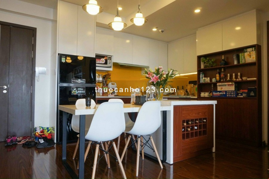 Cho thuê căn hộ chung cư Sunrise City View Q.7 giá rẻ nhất thị trường. LH: 0706.334481 em Tú