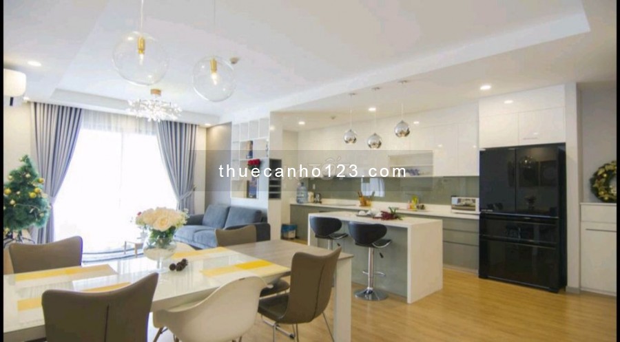 Cho thuê căn hộ chung cư The Gold View Dt 82m2, đã full nội thất mới