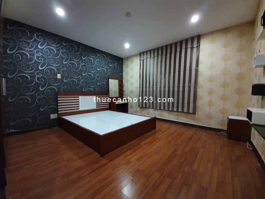 Cho thuê căn hộ cao cấp Samland Giai Việt Quận 8