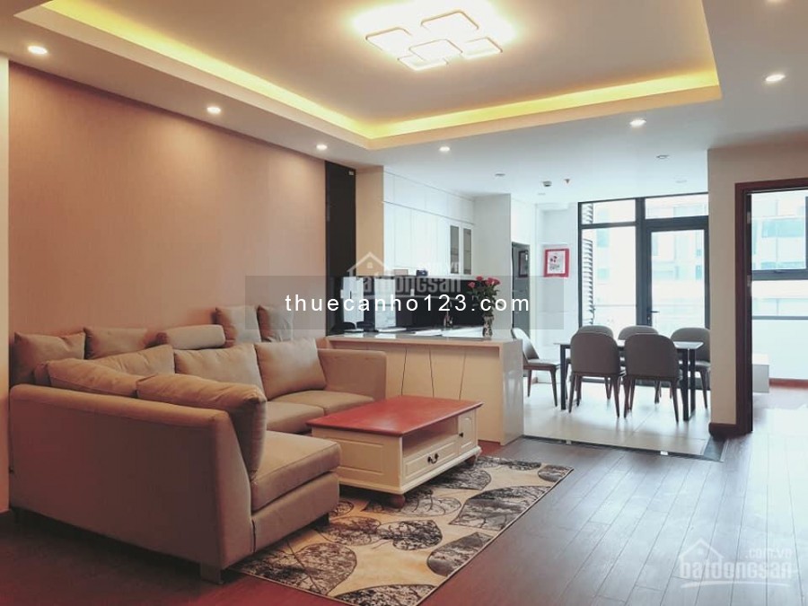Cho thuê căn hộ Ngọc Khánh Plaza: Giá thuê 13 triệu/tháng, dt 115m2, gồm 2 phòng ngủ.