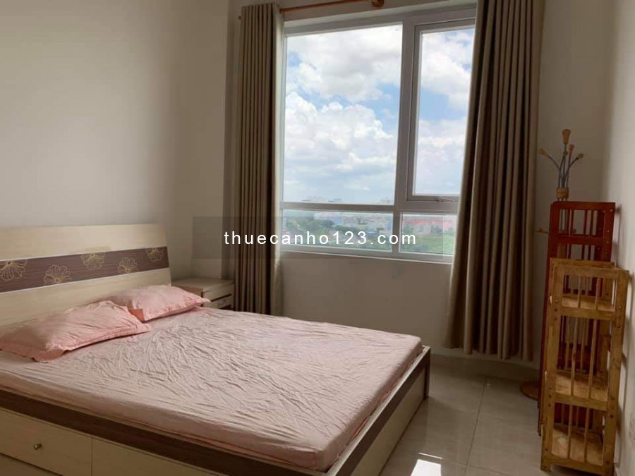 Cho thuê căn hộ The CBD Premium,Dt 80m2, 3 phòng ngủ, đầy đủ nội thất0918860304