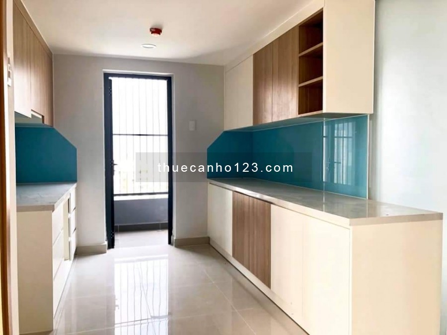 Cho thuê căn hộ La astoria 2 -Loại diện tích lớn sàn 132m2, 3pn 3wc bancon view LM81. 0918860304