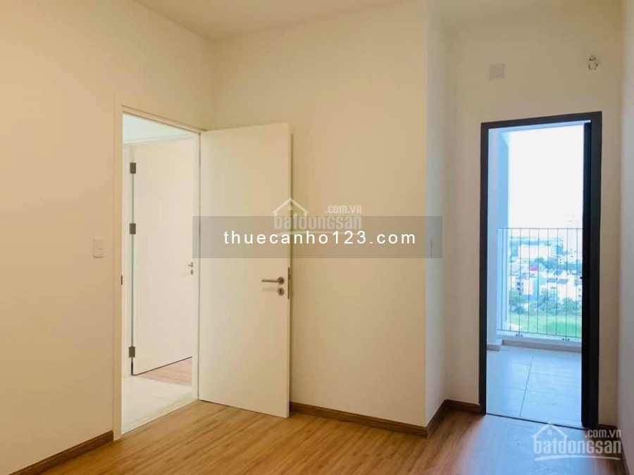 Cho thuê căn hộ Hausneo 86m2, 2pn, 2wc giá thuê 6tr5/tháng. LH: 0399 05 05 50 Trần Linh để xem nhà