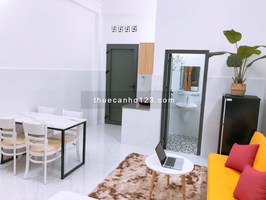 Căn hộ full nội thất, 30m2, gần Etown Cộng Hòa, ngay Cầu vượt Hoàng Hoa Thám