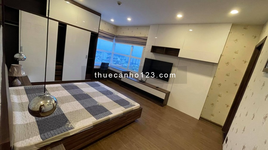 Chính chủ Cho thuê căn hộ cao cấp 123m2 3PN tại Sunrise City Quận 7