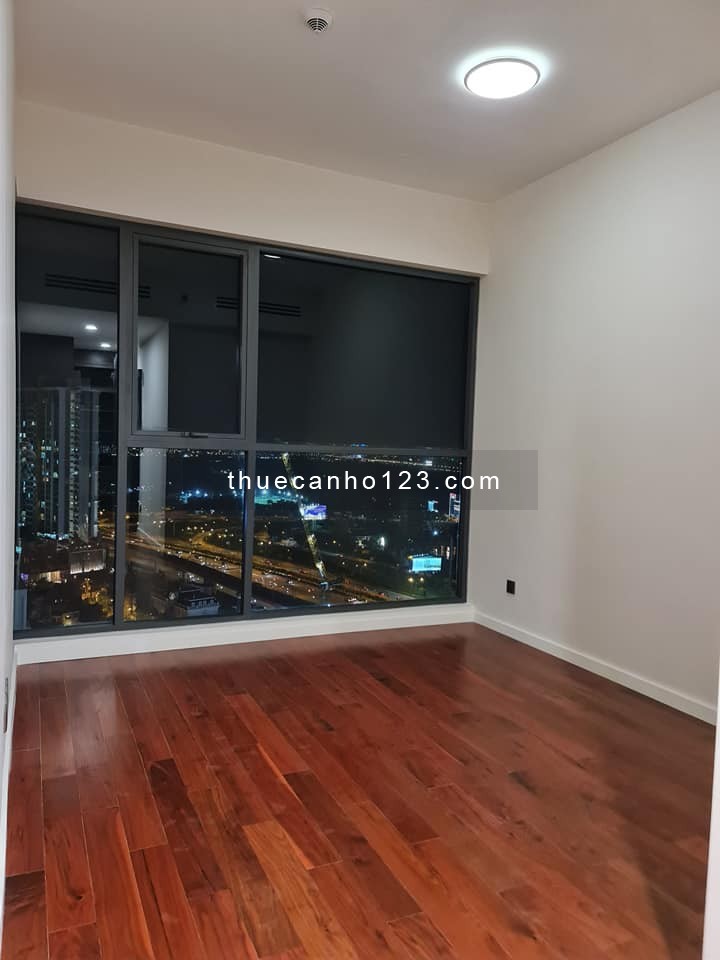 Cho thuê căn hộ chung cư Q2 Thảo Điền 3 phòng ngủ, 128m2, tầng cao view đẹp