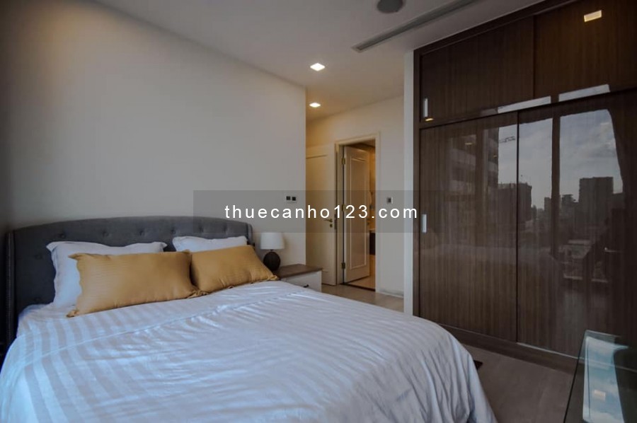Cho thuê căn hộ chung cư Vinhomes Golden River ngay trung tâm Quận 1, 79m2, 2pn,view Bitexco