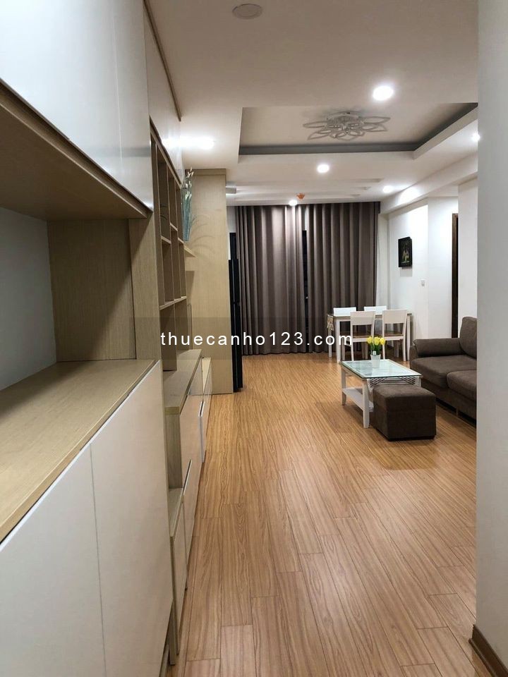Cho thuê chung cư Handi Resco Lê Văn Lương căn 70m2, 2 phòng ngủ, 2wc, 1pk và khu bếp.