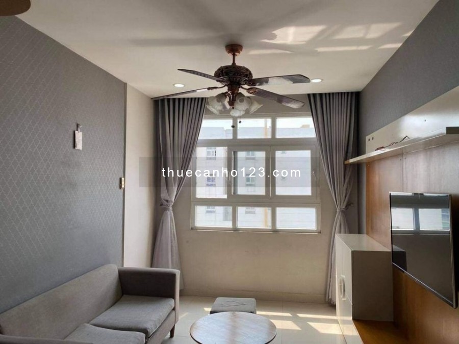 Cần cho thuê nhanh căn hộ tại chung cư Sunview Town, 2 phòng ngủ, 2wc, rộng 64m2.