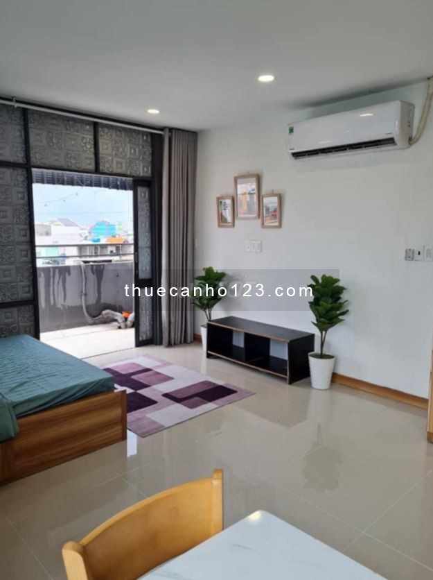 Trống cho thuê căn hộ dịch vụ Penthouse 1 PN Quận Tân Phú giá chỉ 4tr5