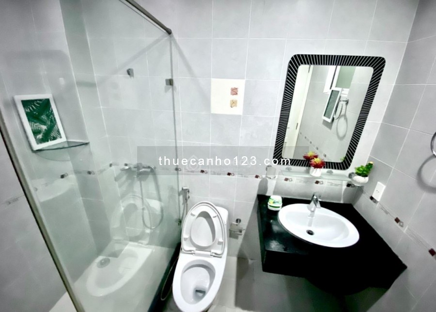 Trống cho thuê căn hộ dịch vụ Studio Quận Phú Nhuận 49m2 giá chỉ 7 tr/ th full nt