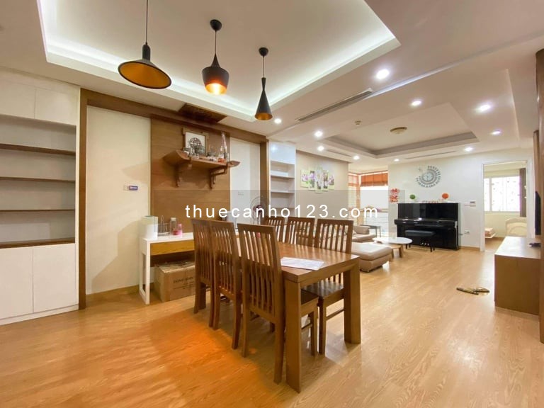 Cho thuê căn hộ 3 phòng ngủ tại Sunshine city ciputra diện tích 123m2, giá 21 triệu/tháng