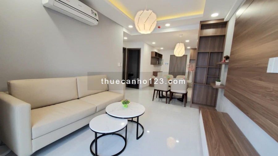 Cho thuê căn hộ 70m2, 2PN, 2WC giá 12 triệu căn full nội thất cao cấp tại cc Saigon South Residences