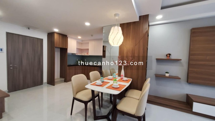 Cho thuê căn hộ 70m2, 2PN, 2WC giá 12 triệu căn full nội thất cao cấp tại cc Saigon South Residences