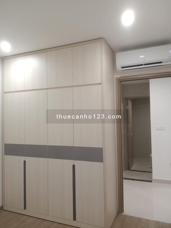 Cho thuê căn hộ chung cư Vinhomes Grand Park căn 2pn, 2wc nội thất cơ bản chỉ 5tr5/tháng