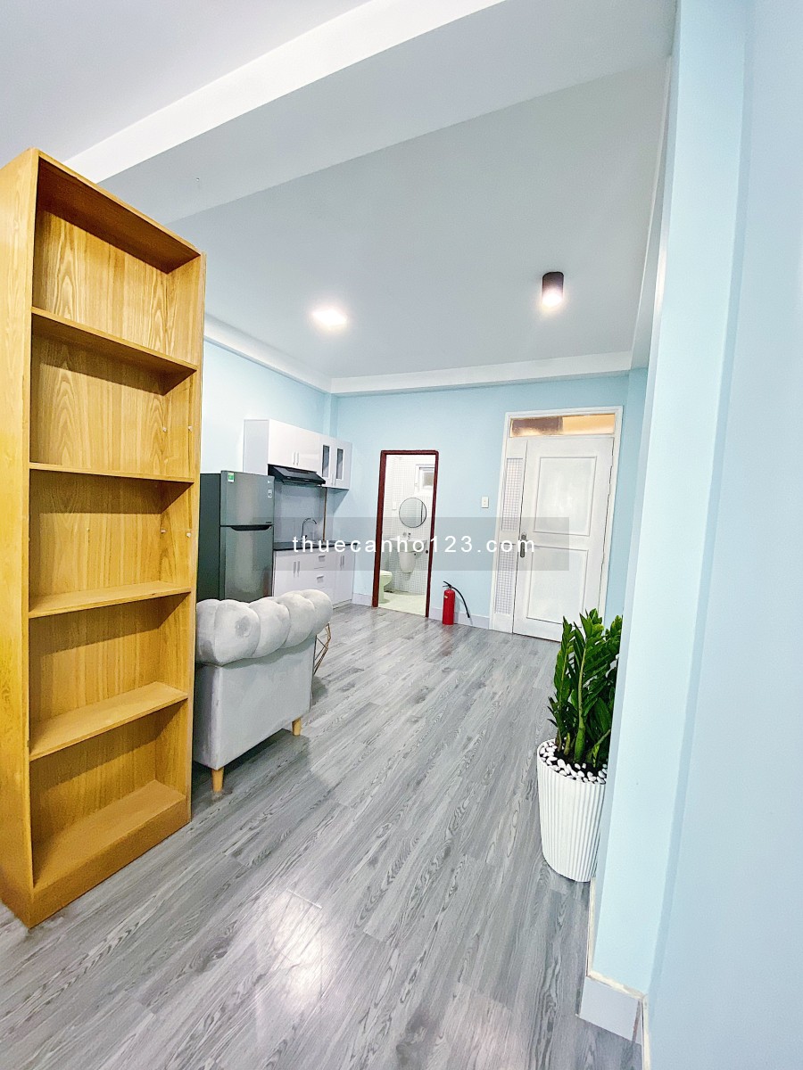 Căn hộ 1 phòng ngủ bancon ngay trung tâm quận 1